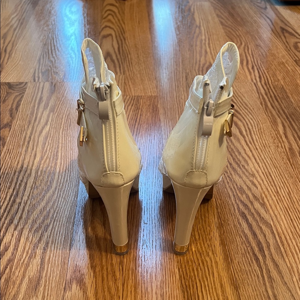 Elegant Cream Lace Peep-Toe Heels - Picture 2 of 5